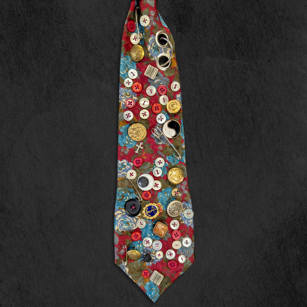 Vintage Button Tie