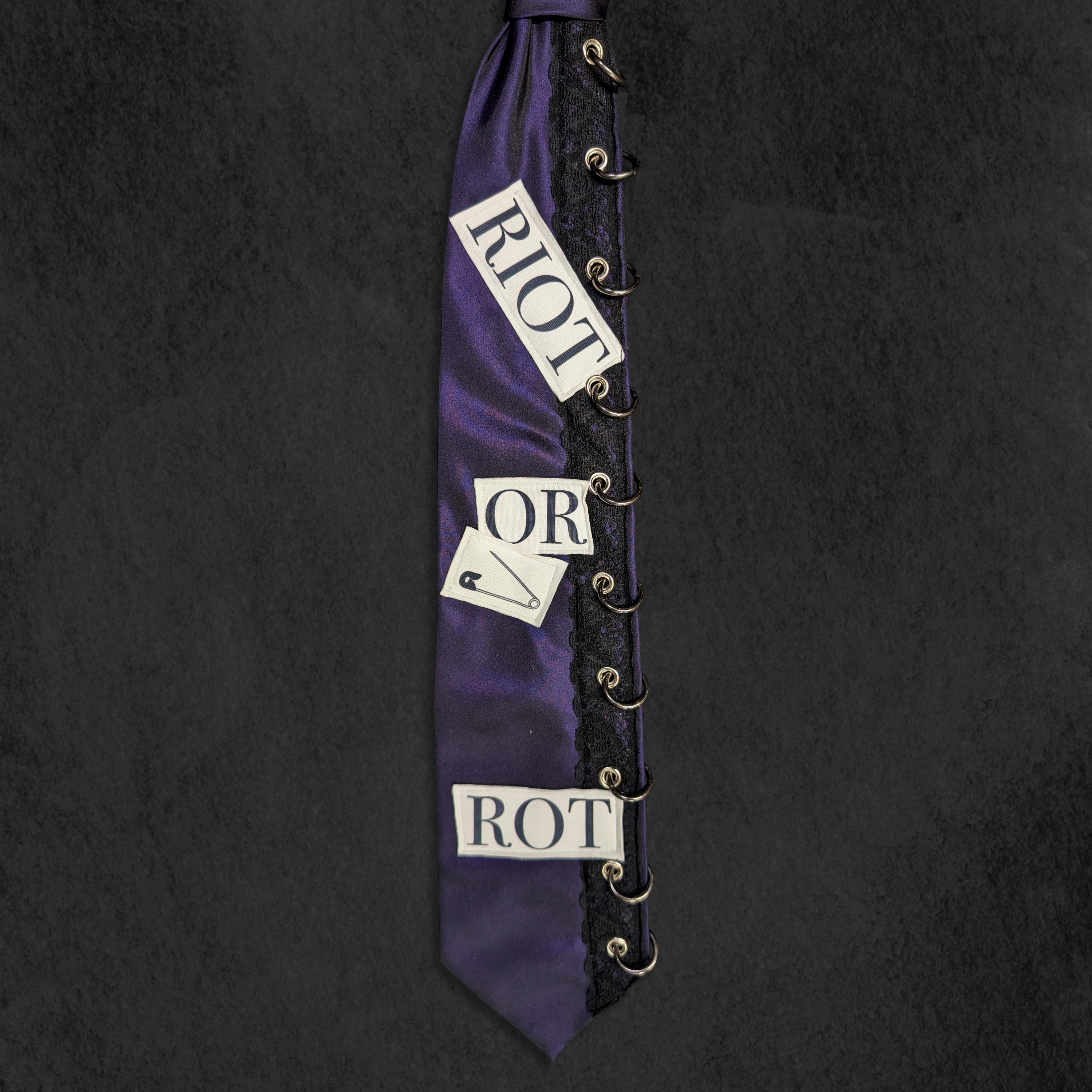Ring Me and Rot Tie