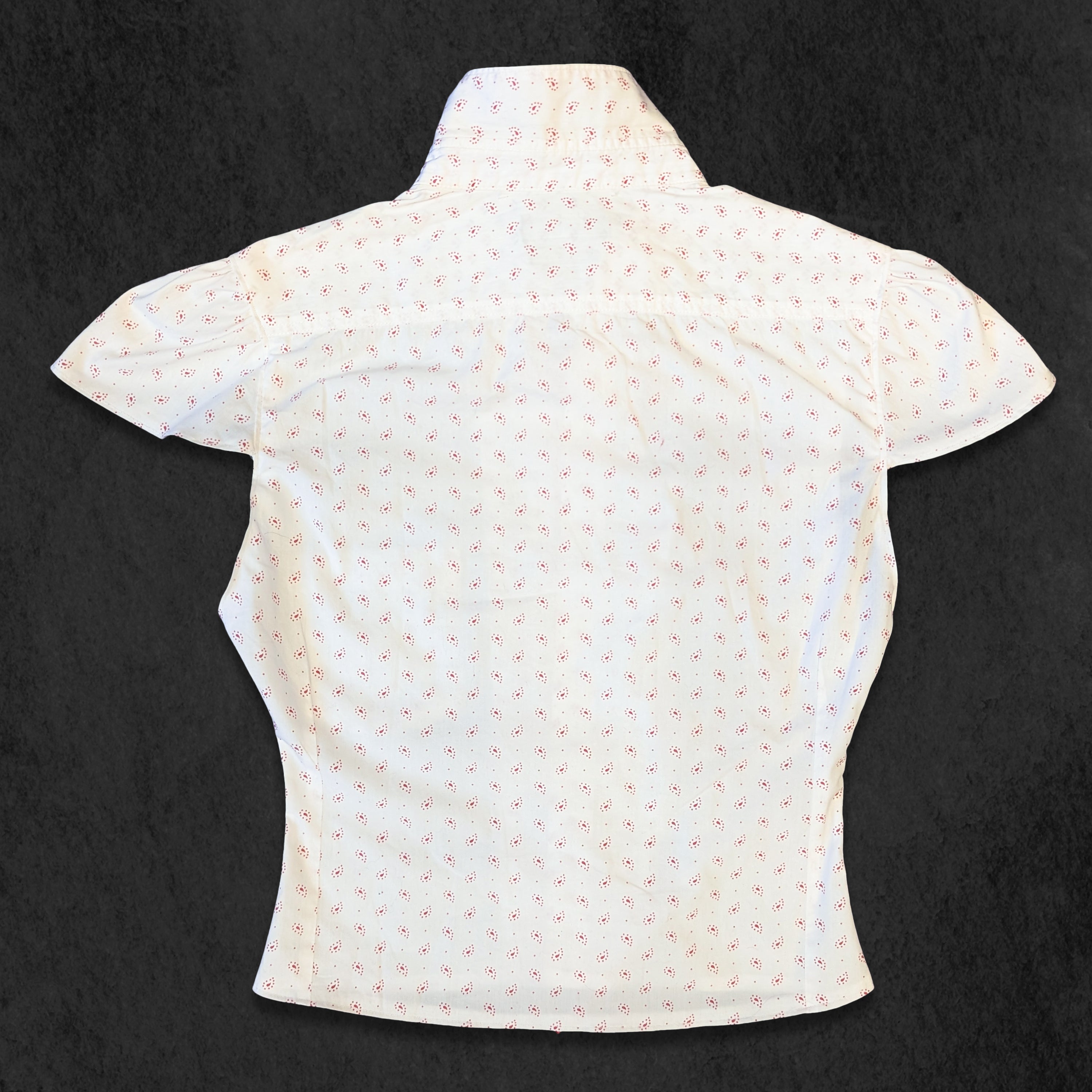 R Shirt