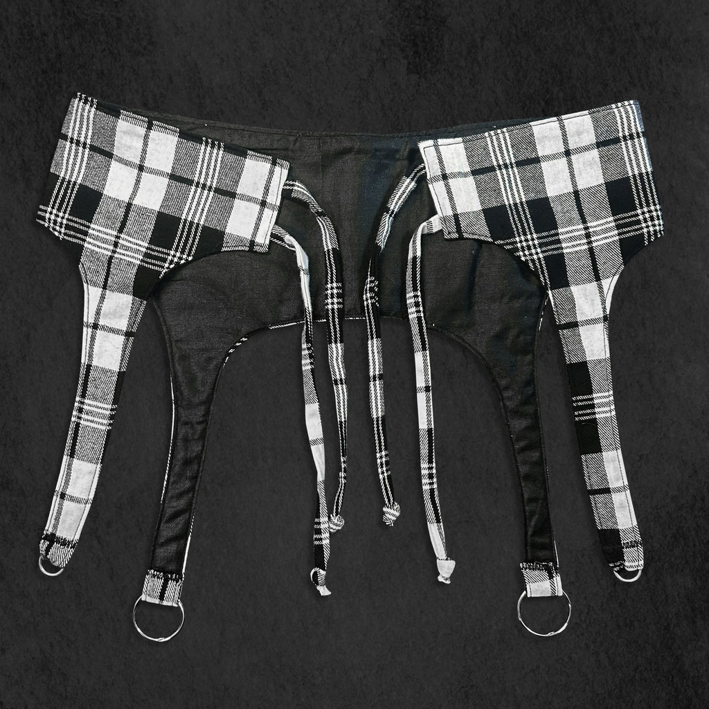 Eyez Garter Belt