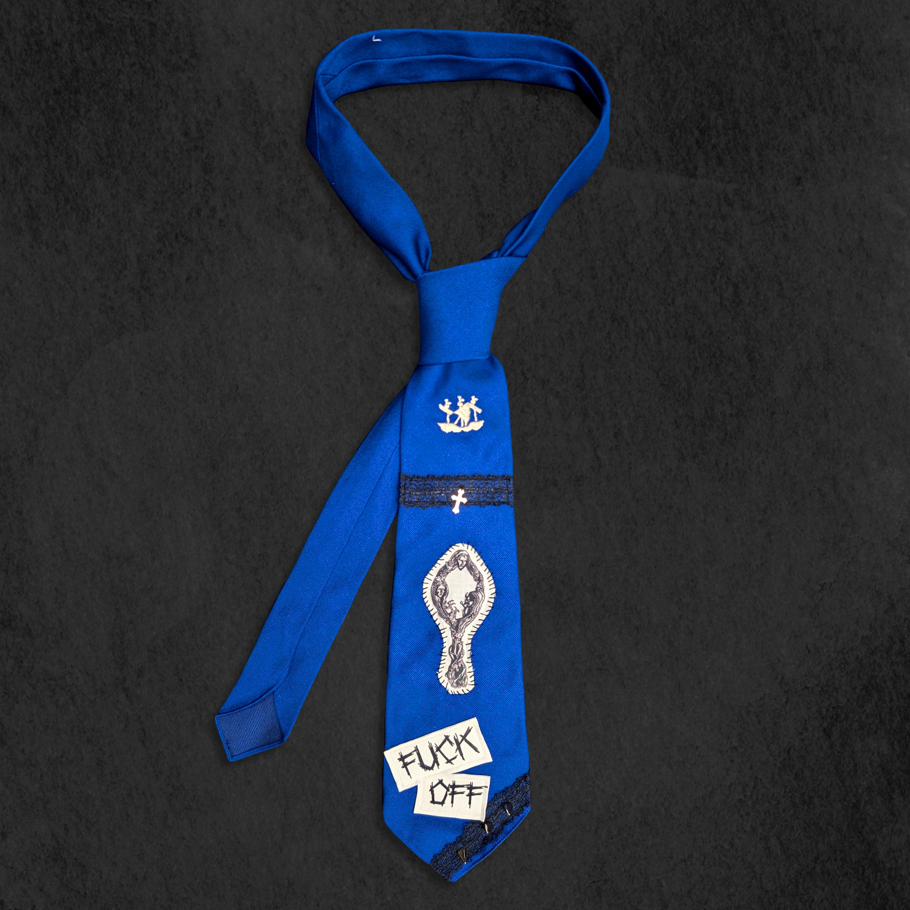 The Mirror Never Lies Tie