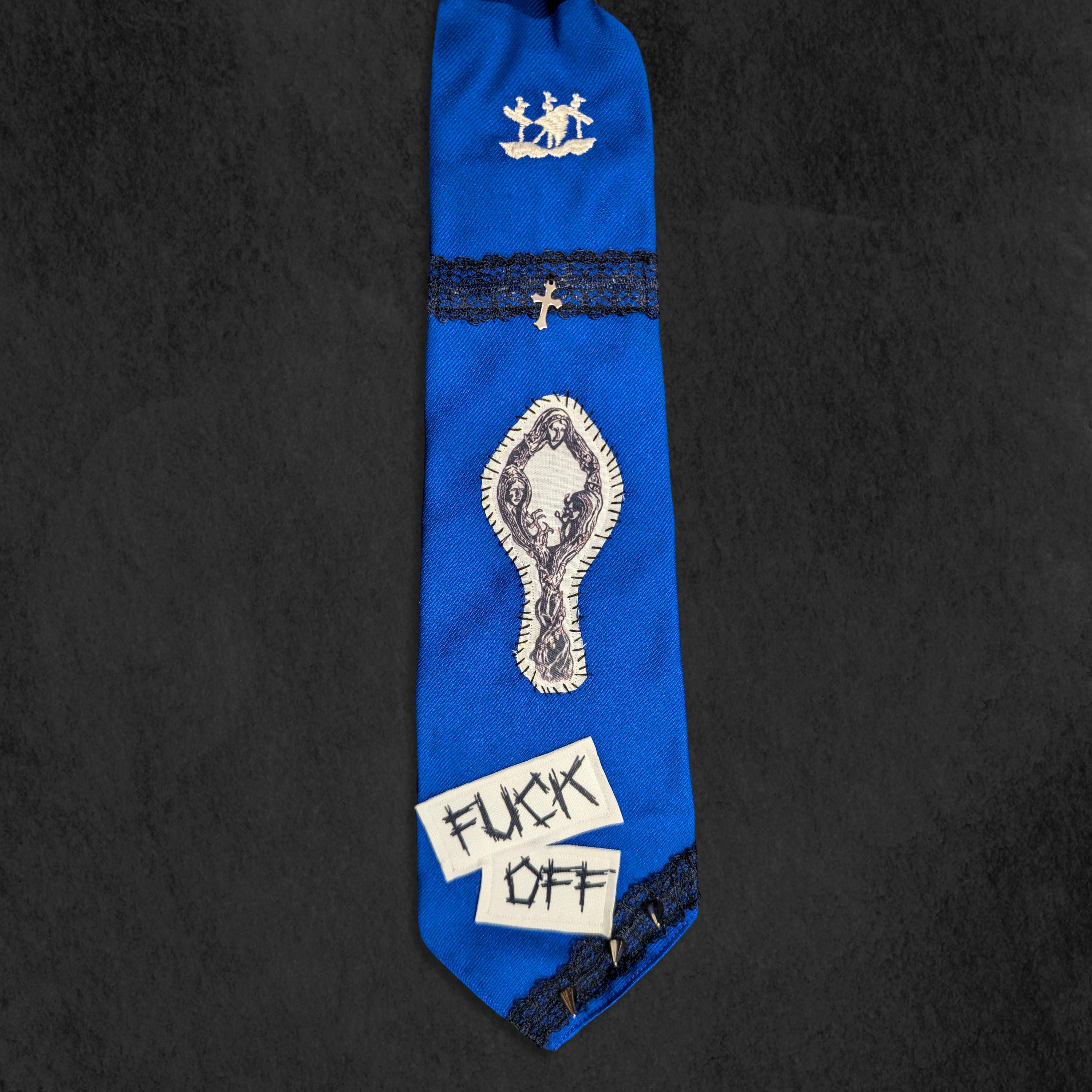 The Mirror Never Lies Tie